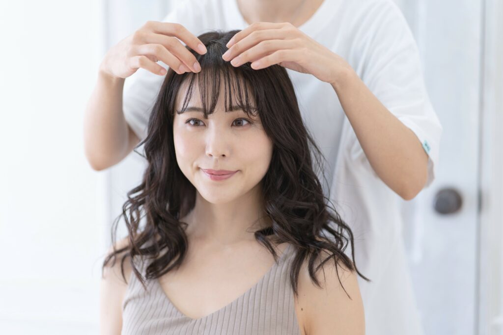 黒染め後カラーはいつからできる？沖縄県中頭郡VIM hair 北谷店が教える安全な施術と色持ちのコツ