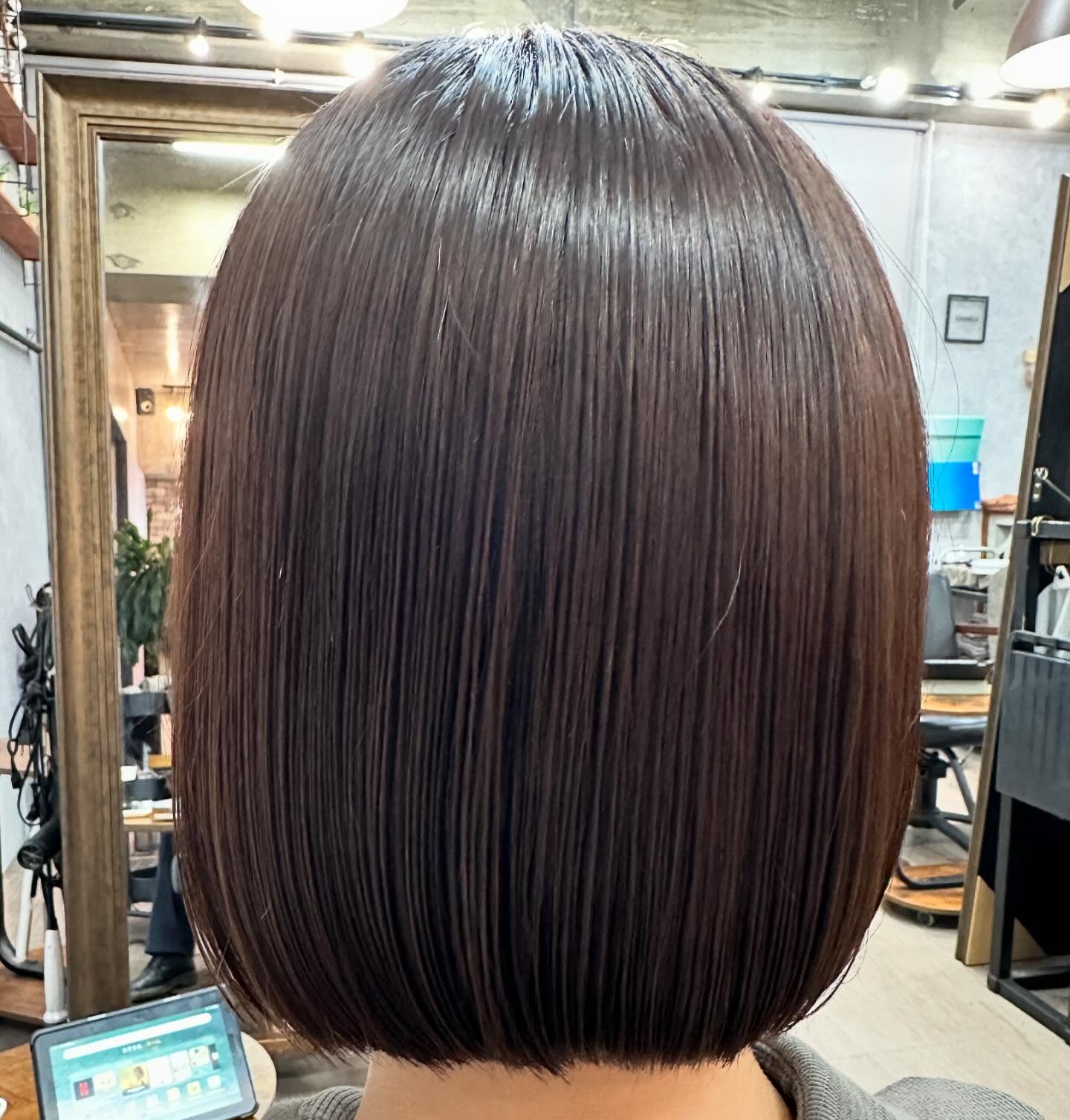 ♢ボブスタイル♢stylist YU(@vim_yuu )インスタからのご予約も受け付けてますので気軽にお問い合わせください^ ^#沖縄#宜野湾市#浦添宜野湾#北谷宜野湾#宜野湾市美容室#縮毛矯正#沖縄美容室#白髪をぼかすハイライト#白髪#カット#美容室#コントラストハイライト#酸性ジェルストレート #マンツーマンサロン#ブリーチカラー#ヘアセット#カット#ボブ