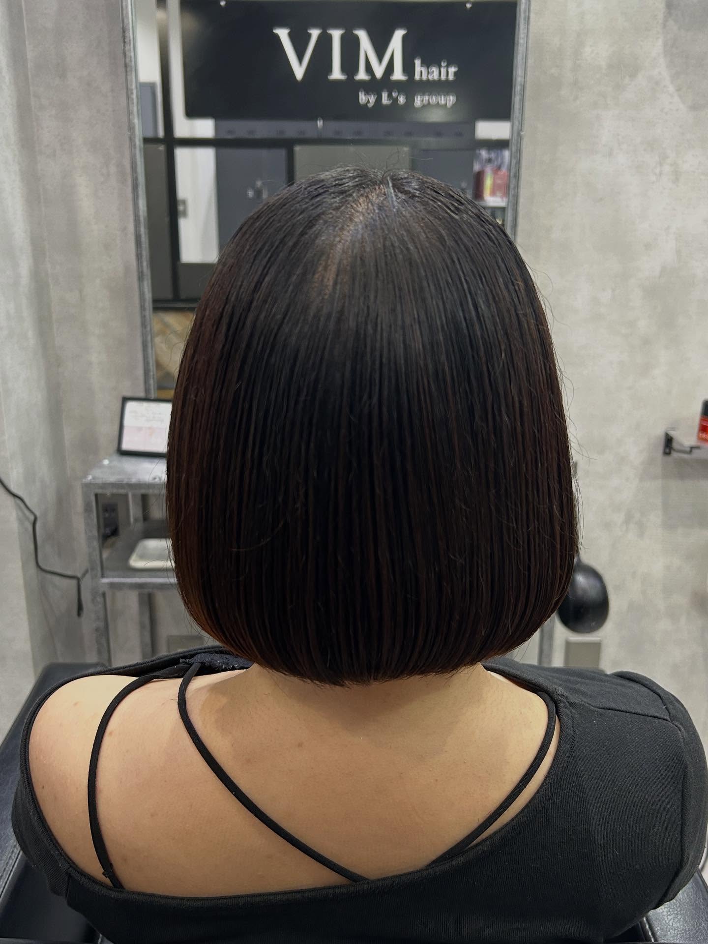 切りっぱなしボブ☆このぱつっと感が可愛いvim hairおもろまち那覇市おもろまち4-7-18 リケンオキナワビル3階098-868-7218担当　SHIORI#縮毛矯正美容室#縮毛矯正 #髪質改善#20代#30代#40代20代髪型#30代髪型#40代髪型#顔まわりレイヤー#顔まわり縮毛矯正#酸性ストレート#似合わせカット#小顔ヘア#ショートボブ#切りっぱなしボブ#レイヤーカット#前髪縮毛矯正#ストレート#垢抜けヘア#クセ毛改善#うねり髪対策#広がる髪対策#湿気対策#艶髪#ナチュラル