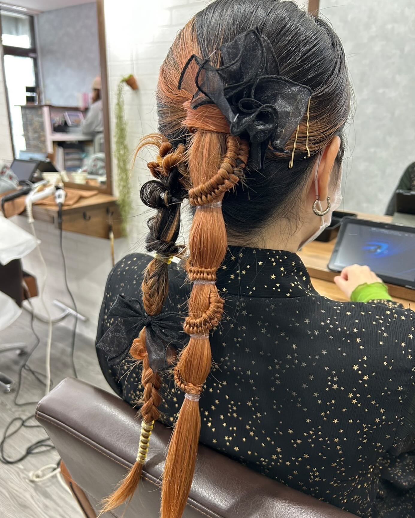 スタイリストNATUさんのヘアセットのご紹介をします️１月後半からセットが増えてきてきてます色んなデザインを組み合わせてセットされてますヘアセットの事ならぜひNATUさんにお任せくださいVimhair金城
