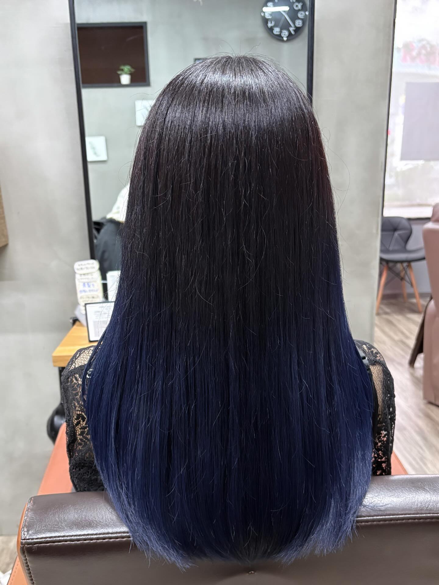 .グラデーションカラー🦋.#ブルー #blue #沖縄美容室#うるま美容室#カラー#ブリーチ#ケアブリーチ#ブリーチなし#縮毛矯正#ストレート#髪質改善#トリートメント#ハイライト#インナーカラー#バレイヤージュ#シャドールーツ#カット#ヘアセット#ヘアアレンジ#白髪染め#白髪ぼかし#フィヨーレ#沖縄移住#沖縄美容師#vimhair